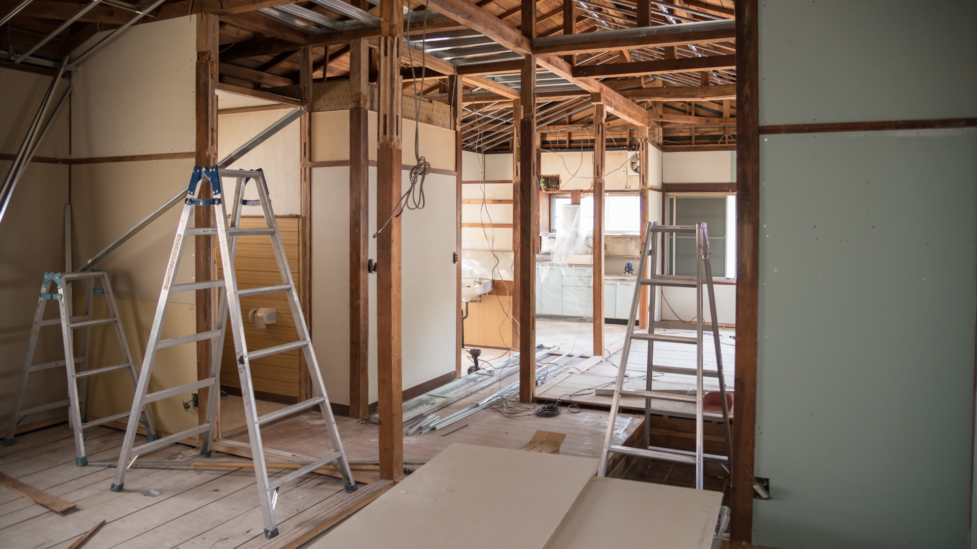 Cantiere di ristrutturazione completa gestito da LD Color